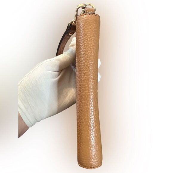 Michael Kors Pebbled Leather Zippy Long Wallet - Picture 4 of 12